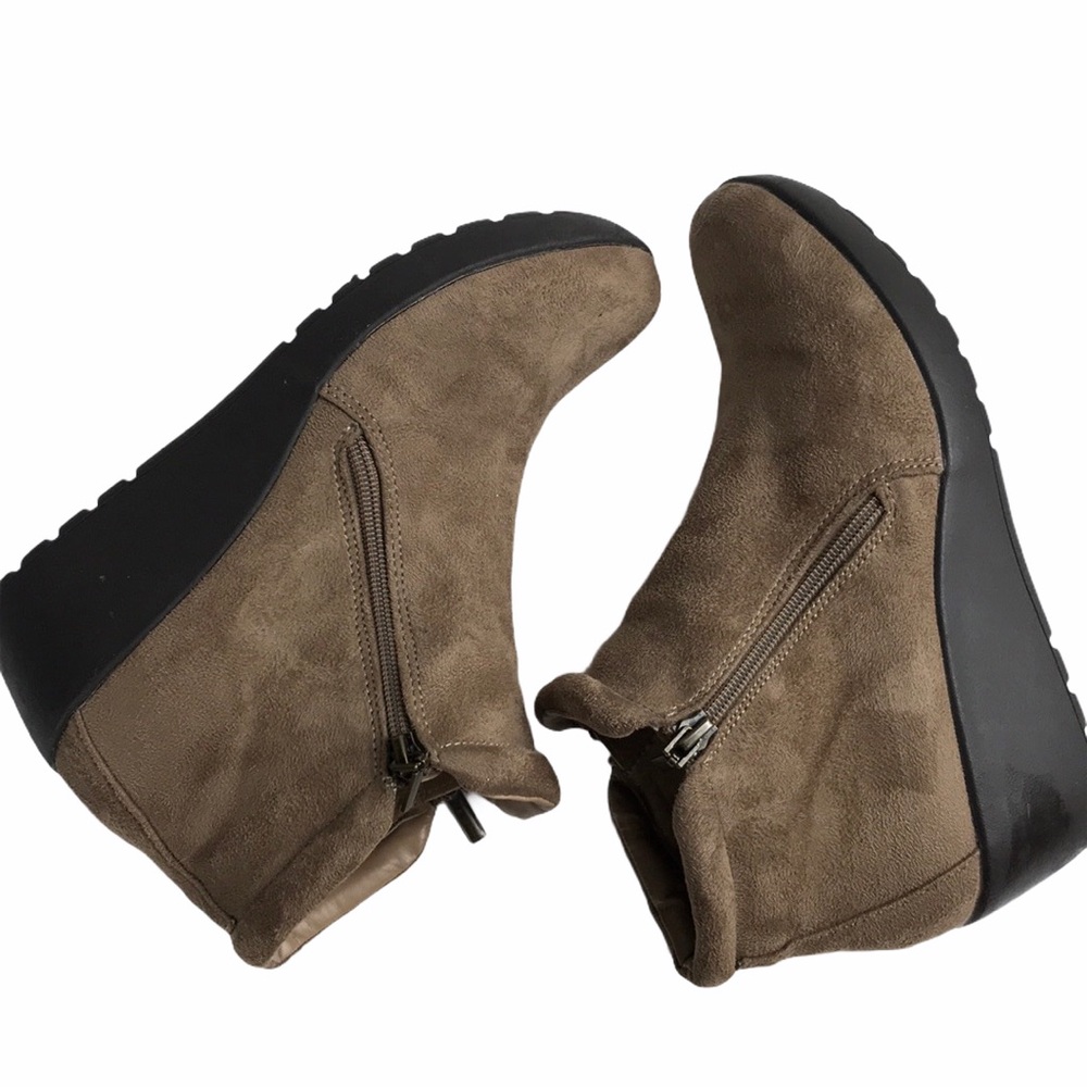 iComfort Brown Suede Fabric Wedge Booties size 9